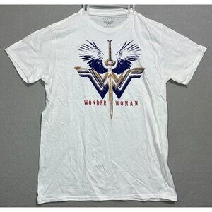 Wonder Woman T-Shirt Tee Size Medium Short Sleeve Cotton White Shirt, Med